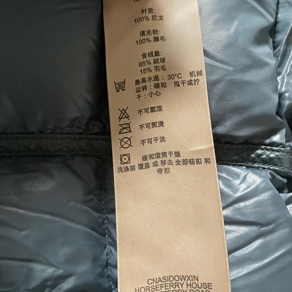 Burberry Women’s lightweight down trench coat jacket - Picture 12 of 14